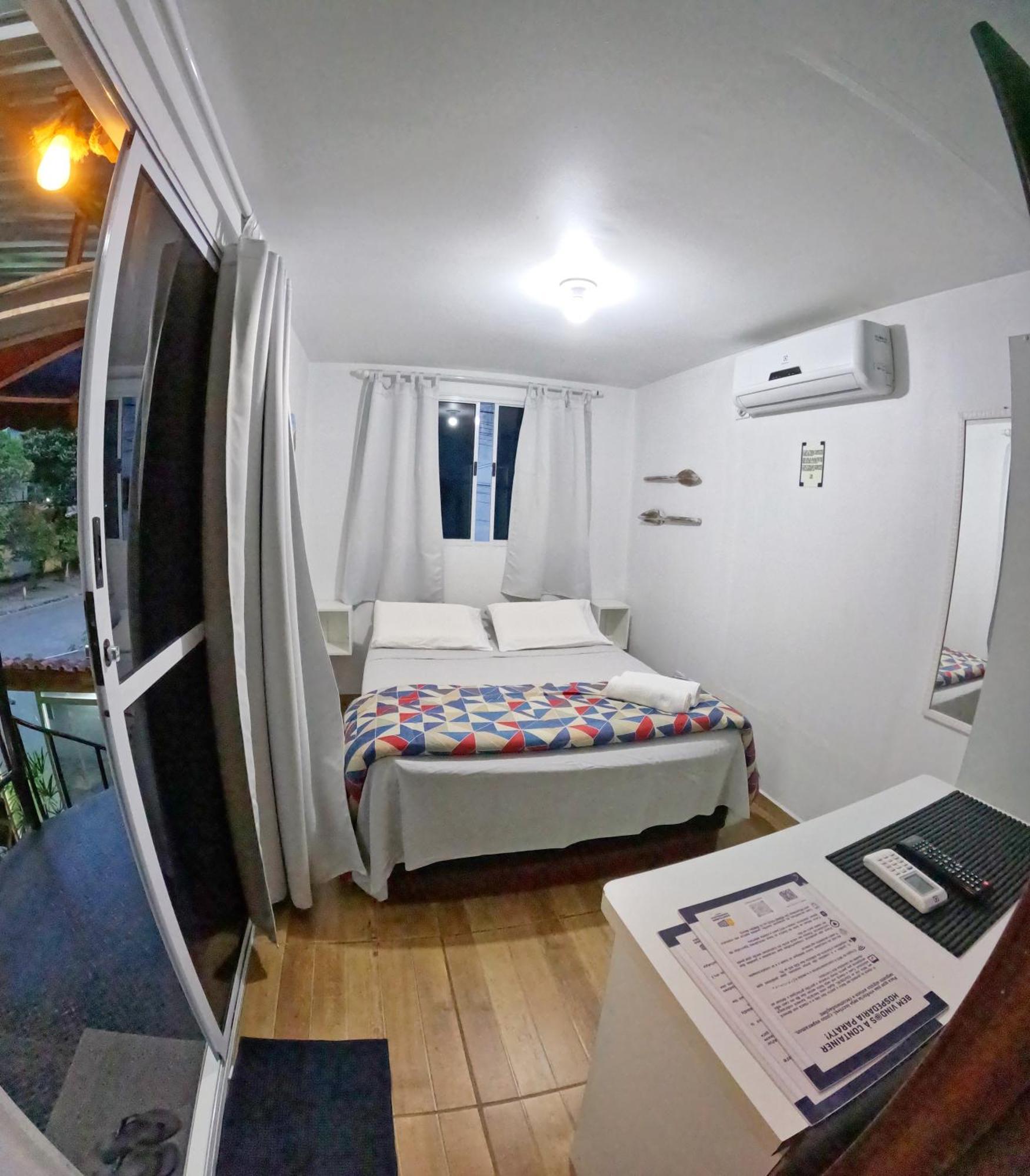 Inn Container